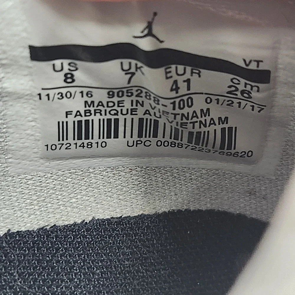 Jordan J23 Low Sneakers Mens 8 White Gray Lace Up Trainers Shoes 905288-100‎